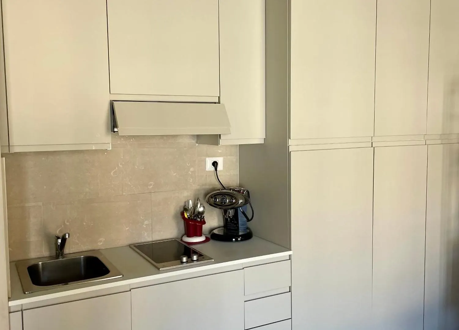 Ripa39 - Ampio Monolocale Affaccio Naviglio Grande Apartment Milan